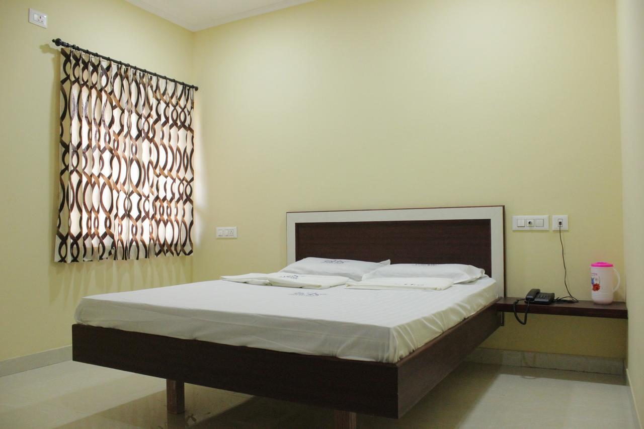 Shs Grand Park Hotell Coimbatore Exteriör bild